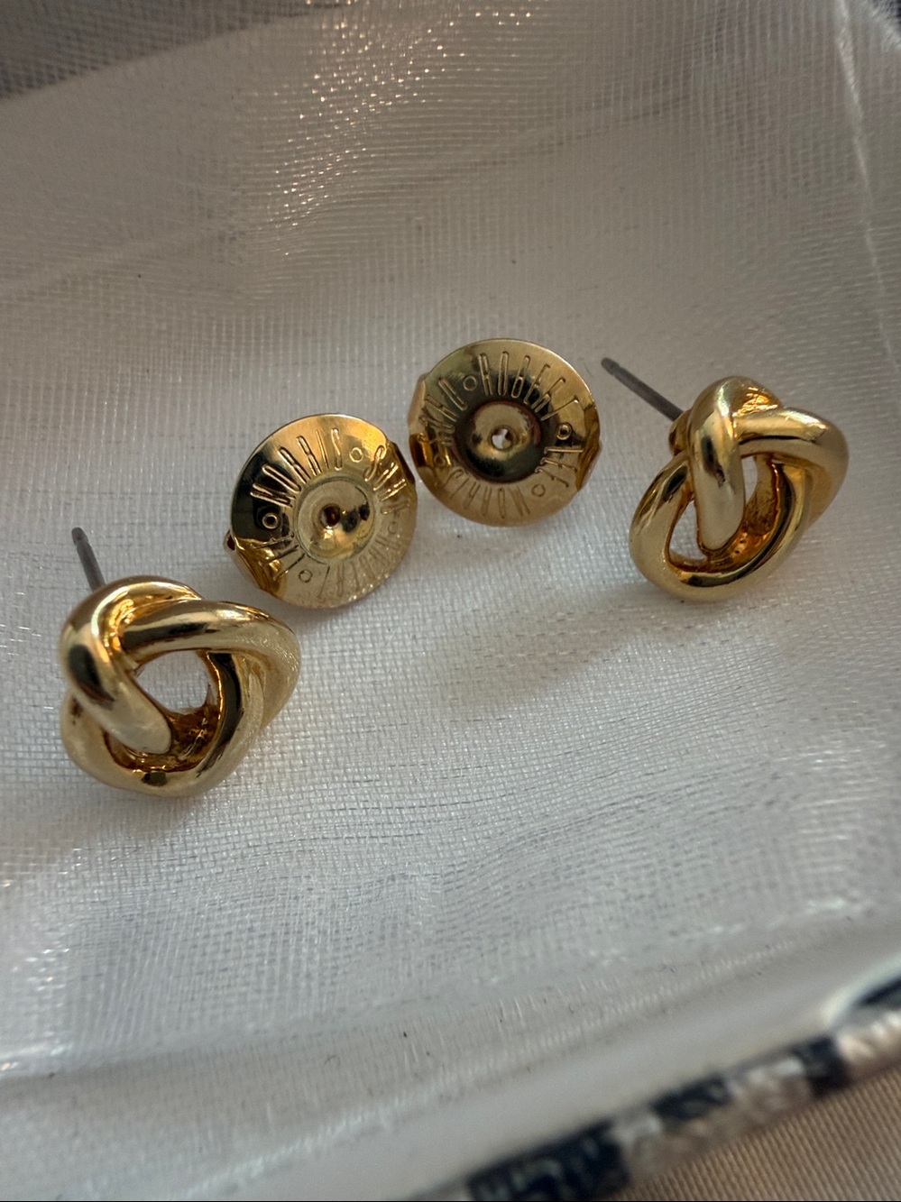 Robert Lee Morris Lover’s Knot Stud Earrings NWOT
